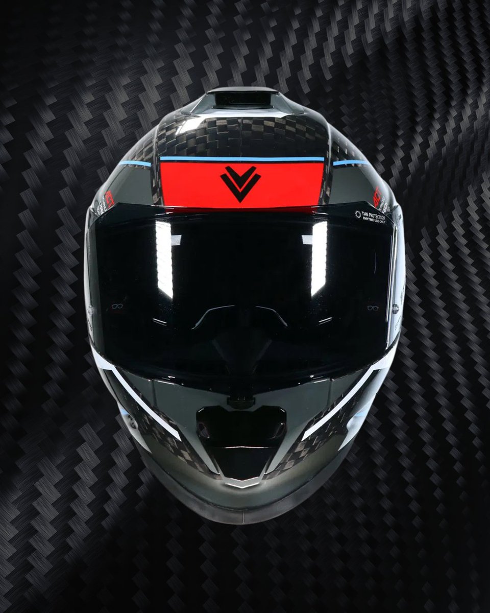 js_accessories's tweet image. Lightweight, aggressive, ECE 22.06 certified. The SMK Venom Helmet from Frank Thomas is built to dominate the road – and look sharp doing it. Clear &amp;amp; dark visors included. 🏁

#SMKVenom #FrankThomasMoto #MotorbikeStyle #RideWithConfidence #JSAccessories #TwoWheelsBetter