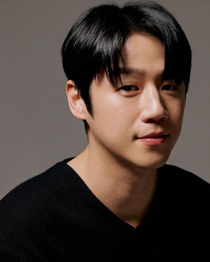 JJVNWON's tweet photo. RTs &amp; QRTs are highly appreciated.

Good day, folks! As I'm starting a fresh new life, I'm currently looking for a ton of new buddies, especially my fellow actors and actresses. Feel free to leave a reply or hit the heart button below, and I'll be sure to greet you! 👋🏻✨️ https://t.co/SHhEaUjCAg
