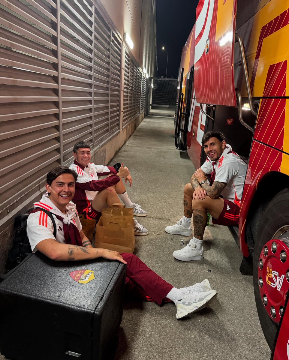 AS Roma Pics That Go Hard (@hardasromapics) on Twitter photo 