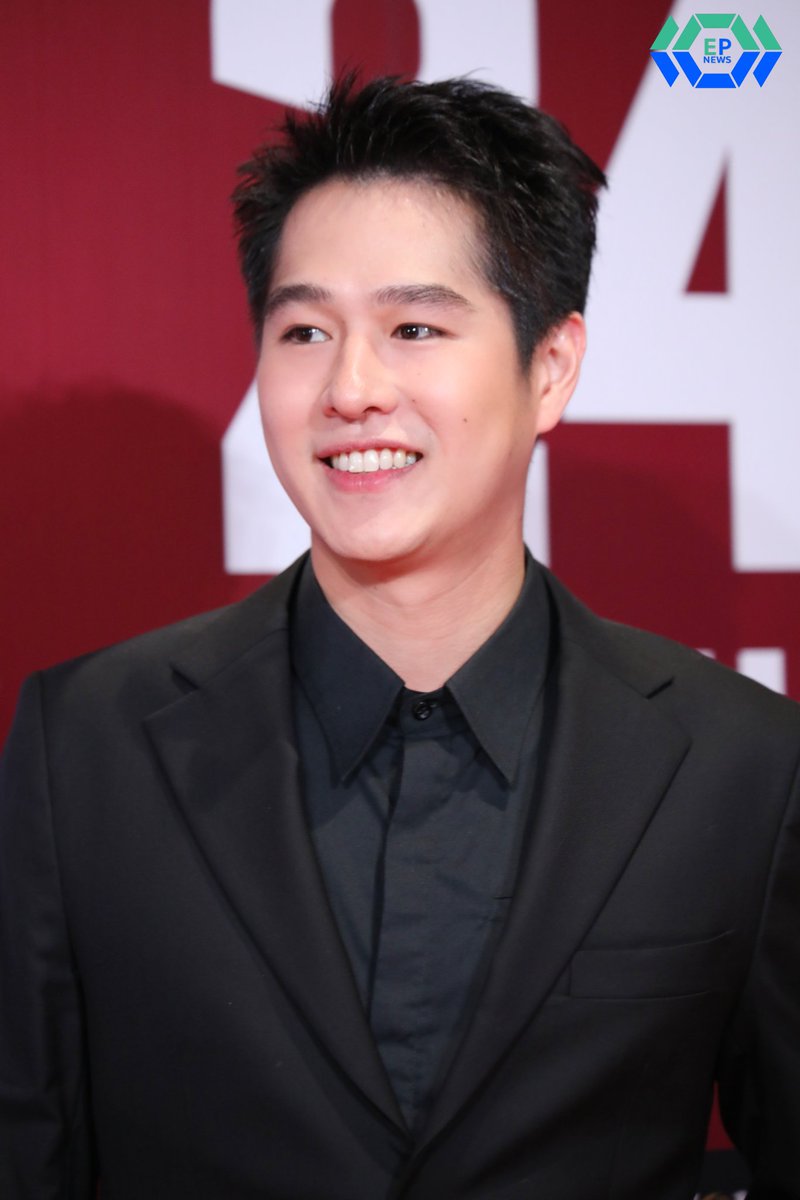 epnewsonline's tweet photo. "ทอย ปฐมพงศ์" ร่วมเดินพรมแดงงานรอบปฐมทัศน์ ละครเวที "อันธพาล 2499 The Musical" 

#2499TheMusical
#อันธพาล2499themusical 
#ทอยปฐมพงศ์ #toyypathompong https://t.co/FImCOR3nse