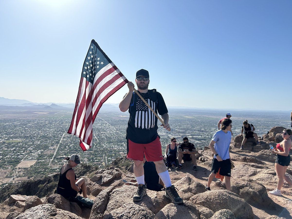 This day is dedicated to the brave men and women who paid the ultimate price to defend our country and our liberty. There are no words or deeds that can ever repay them for the sacrifice that they have made.

But this morning, I did what I could. I hiked up Echo Canyon trail, and
