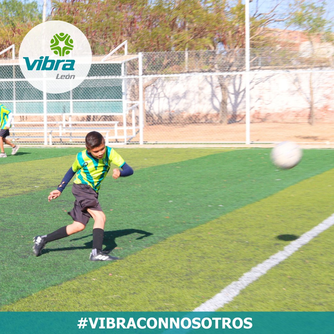 vibraleon's tweet photo. La #Cooperación no solo construye sociedades, también gana partidos.
Sigamos cooperando para llegar mas lejos.

#VibraLeón

#VibraConNosotros, #VibraConValores

#FutbolParaElDesarrollo #Valores #FutbolIncluyente 
#SportForSocialChange 
#DeporteFormativo #Soccer
#Deporte https://t.co/aHkHYSaclg