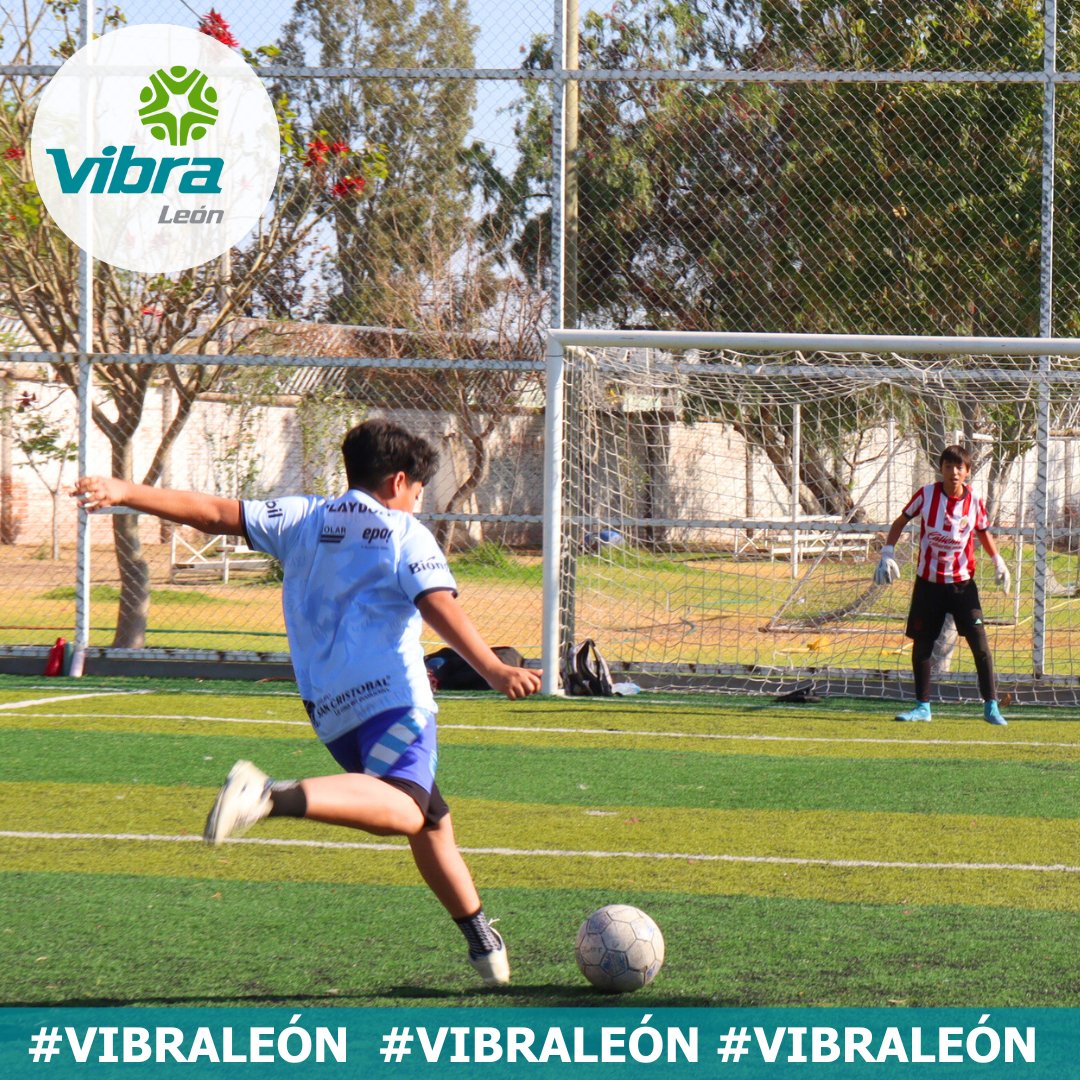 vibraleon's tweet photo. La #Cooperación no solo construye sociedades, también gana partidos.
Sigamos cooperando para llegar mas lejos.

#VibraLeón

#VibraConNosotros, #VibraConValores

#FutbolParaElDesarrollo #Valores #FutbolIncluyente 
#SportForSocialChange 
#DeporteFormativo #Soccer
#Deporte https://t.co/aHkHYSaclg