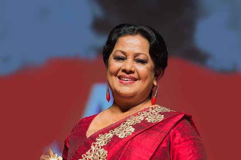 මාලිනි වයසට ගිහින් මිය යද්දිත් මෙහෙමනන් විජය අකාලයේ මිය යද්දි
එවක රසිකයින්
කොහොම දරාගන්න ඇති ද ? 
💔😔❤️❤️

#slsinema #slfilm