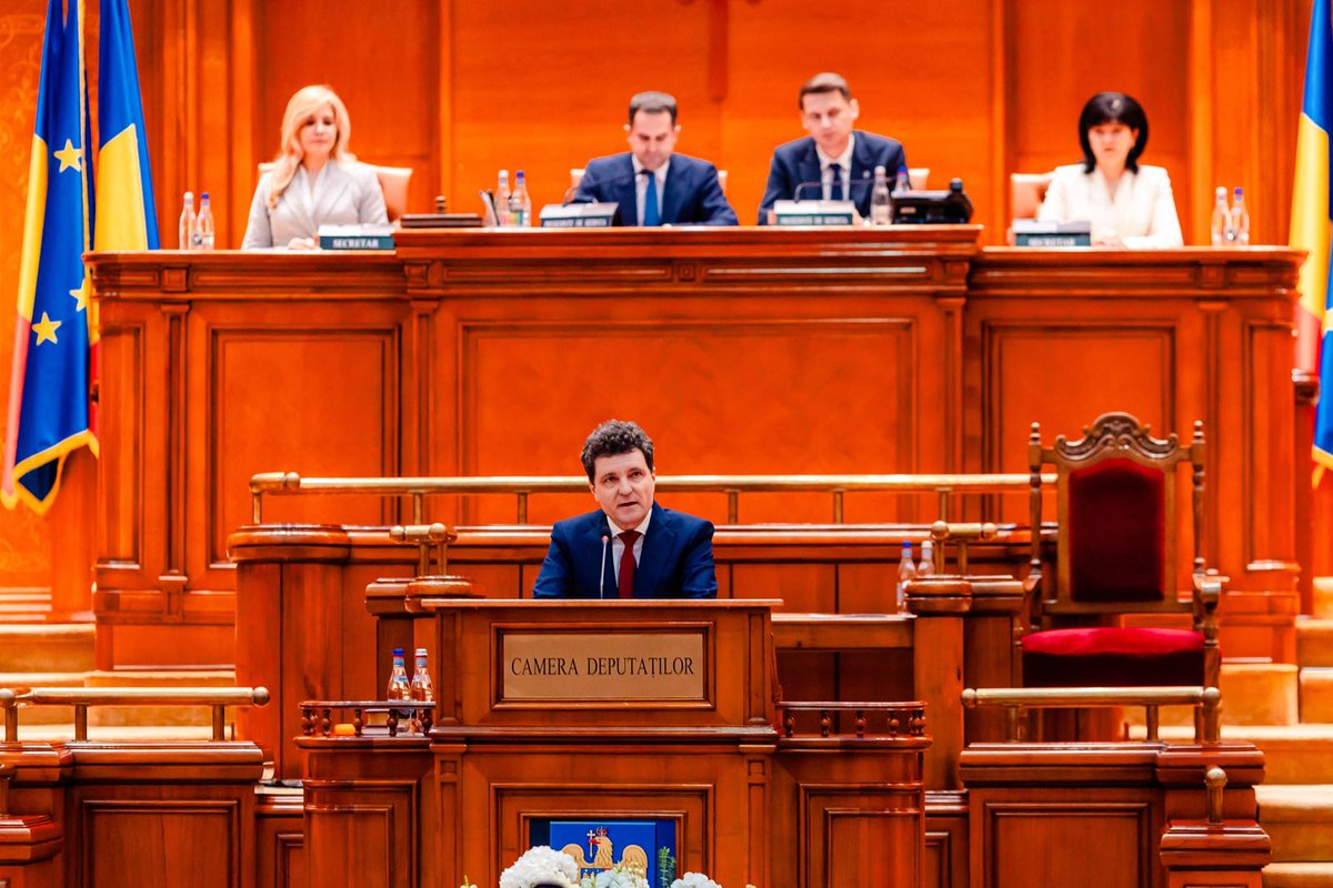 Nicușor Dan tweet media