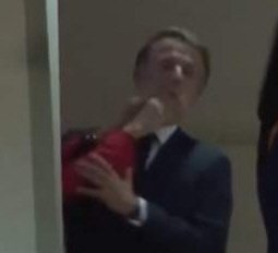 Liberté, égalité y hostié.