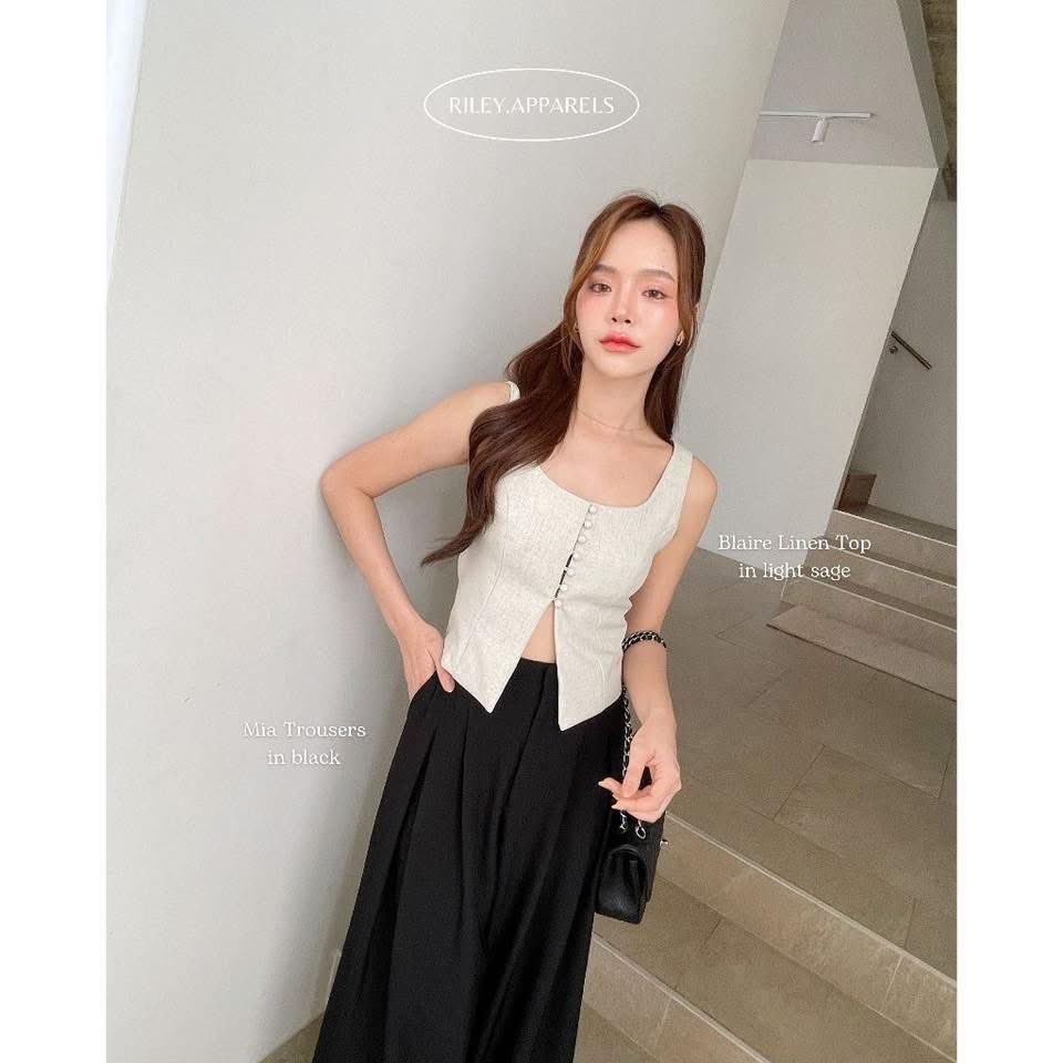 Rileyapparels xs 260.- 🥣

#ส่งต่อriley #ส่งต่อstylistshop #mon2sun #stylistshop #ส่งต่อcintageshop  #rileyapparels #ส่งต่อfeelfree #feelfreebkk #sistersfabric #cintageshop #ส่งต่อnike #unigam