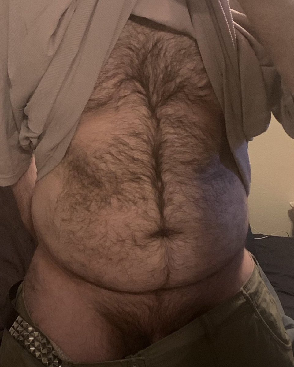 AfterDusc's tweet photo. Belly rubs please! #bearcub #gaybear https://t.co/BRgbwUodUt