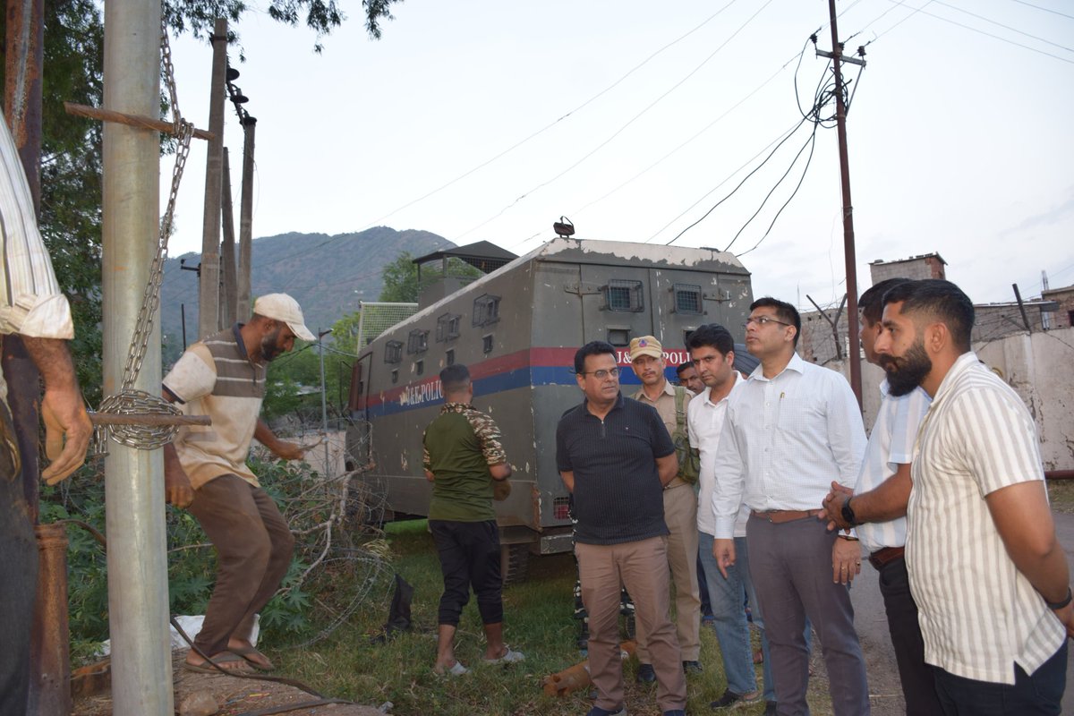 Information & PR, Poonch (@dicpoonch) on Twitter photo Deputy Commissioner Poonch Sh. Vikas Kundal conducted an inspection of the Water Supply Scheme at Banwat Gundi, reaffirming the administration’s commitment to ensuring uninterrupted water supply to local households
<a href="/Divcomjammu/">Divisional Commissioner Jammu</a> <a href="/diprjk/">Information & PR, J&K</a> <a href="/JJM_JK/">Jal Jeevan Mission J&K</a> Deputy Commissioner Poonch Sh. Vikas Kundal conducted an inspection of the Water Supply Scheme at Banwat Gundi, reaffirming the administration’s commitment to ensuring uninterrupted water supply to local households
<a href="/Divcomjammu/">Divisional Commissioner Jammu</a> <a href="/diprjk/">Information & PR, J&K</a> <a href="/JJM_JK/">Jal Jeevan Mission J&K</a>