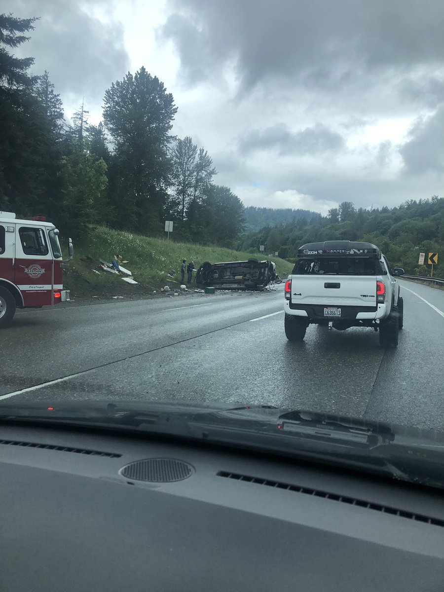 ReneeAnderson91's tweet photo. @wspd2pio We just passed that!  Driver looked to be arrested! https://t.co/gjiwLI3rP1