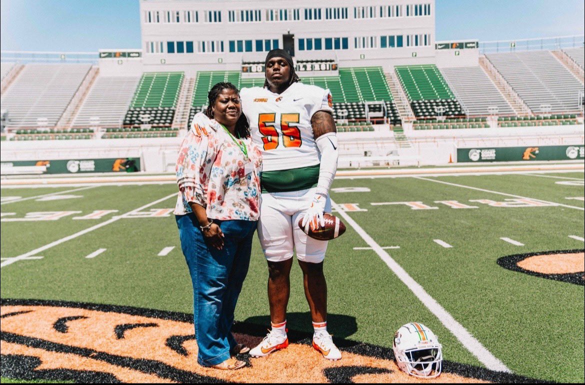 JThomas55 (@jthomas55_) on Twitter photo Thank you Famu for the great visit this past weekend 💚🤍<a href="/GMC_Football/">GMC Football</a> <a href="/JUCOFFrenzy/">JUCO Football Frenzy</a> <a href="/coachjack_w/">Jackson Williamson</a> <a href="/Cameron_57_/">Cameron Bennett</a> <a href="/CoachLReady/">Coach Leland Ready</a> Thank you Famu for the great visit this past weekend 💚🤍<a href="/GMC_Football/">GMC Football</a> <a href="/JUCOFFrenzy/">JUCO Football Frenzy</a> <a href="/coachjack_w/">Jackson Williamson</a> <a href="/Cameron_57_/">Cameron Bennett</a> <a href="/CoachLReady/">Coach Leland Ready</a>