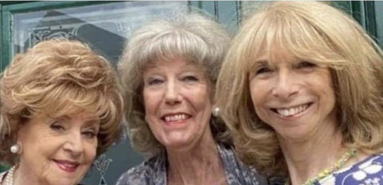 K ❤️ (@misskaren1981) on Twitter photo 