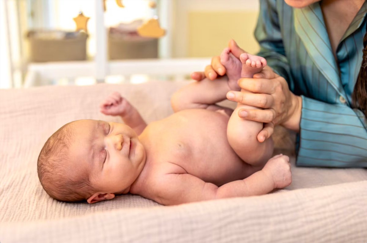 Ostéopathie pour bébés : conspuée en France, appréciée en Suisse
20min.ch/fr/story/sante…