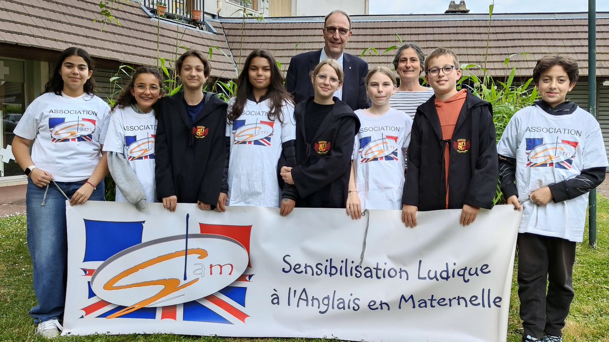 Ravi de partager un moment avec les jeunes Yerrois de l’association Slam, qui propose un enseignement ludique de l’anglais dès la maternelle. #Yerres #Essonne #langue #anglais #apprentissage