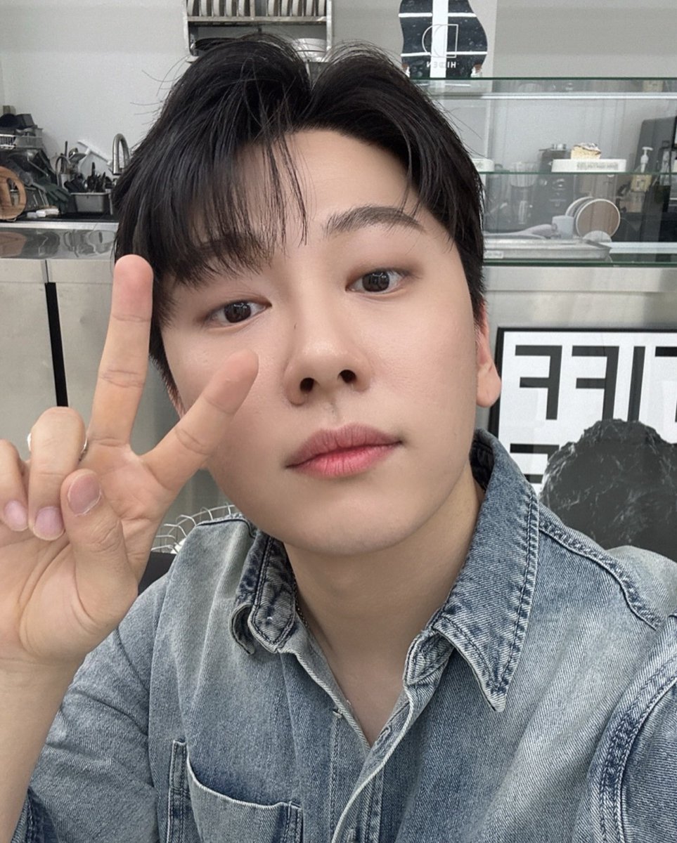 예쁜 목소리로 노래 부르는
이쁜 태현이와 행복한 시간💛✌️😃🩷

#노태현 고생하셨어용 :)