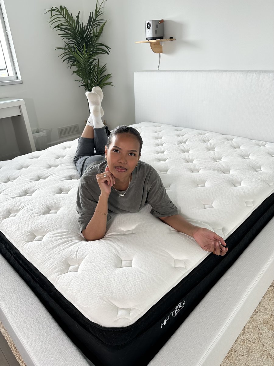 Daydreams? Even Hamuq’s got you 😉

📸 ugcfarasoa

#hamuq #hamuqsleep #hamuqmattress #canada #canadian #sleep #mattressinabox #hybridmattress
