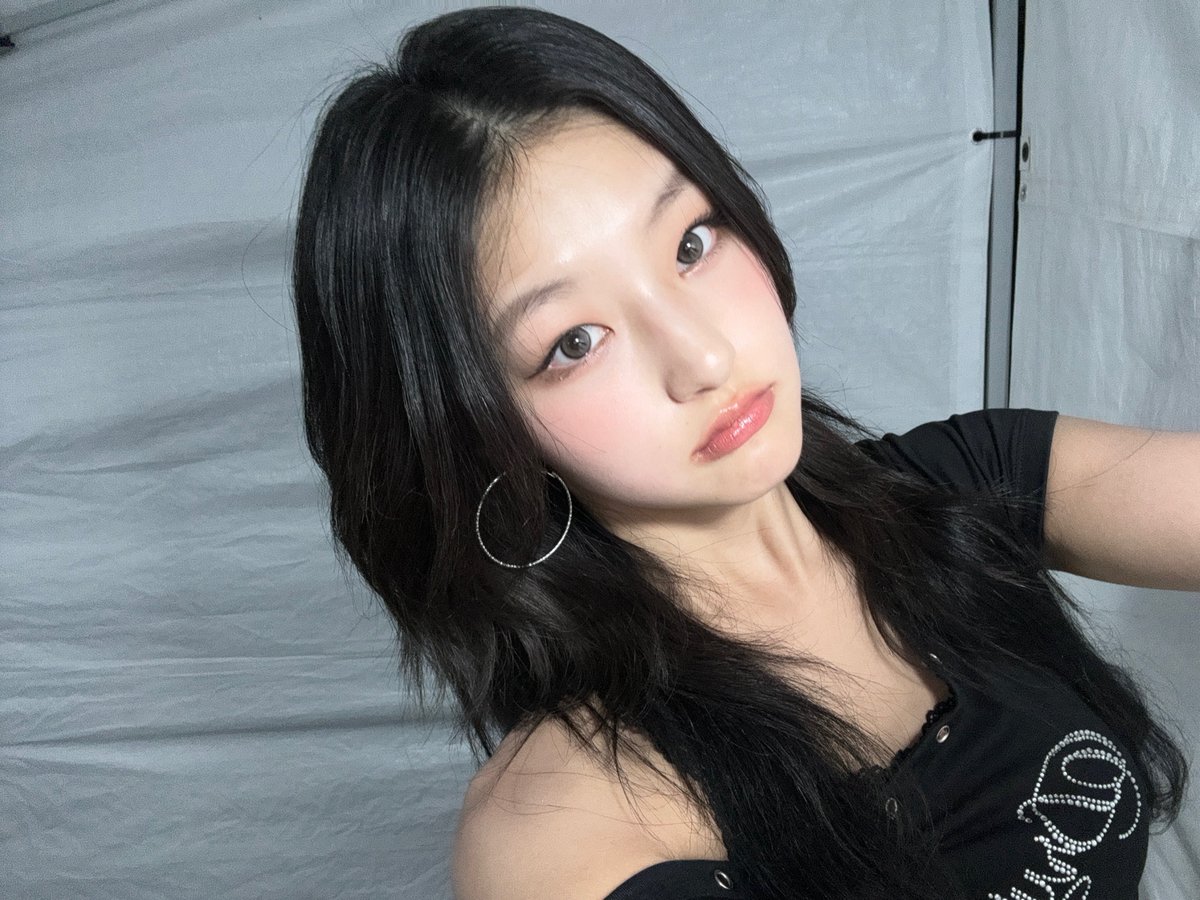 haneul pics tweet media