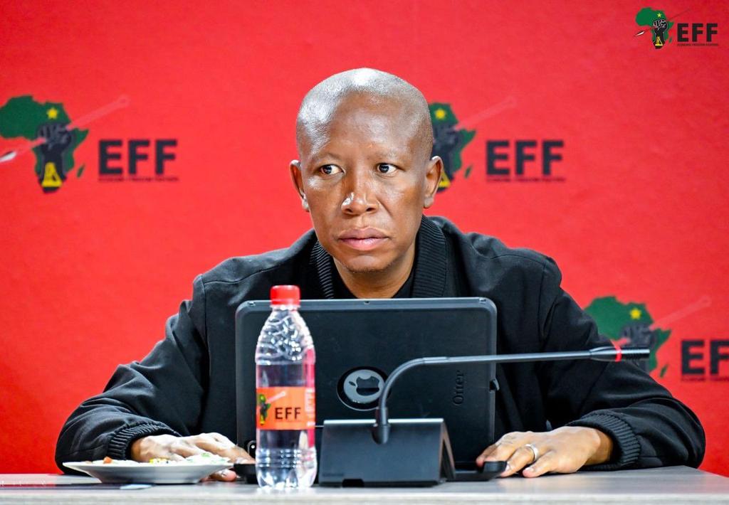 ThabangSuccess8's tweet photo. President!
You cannot talk about African unity without including this his name in the mix. Julius Malema motivated the idea of African unity.
We all know he influenced Politicians in Afrika to start the ongoing revolution. We are for Pan-Africanism. #vatincrease #Starlink https://t.co/odZzzY04rM
