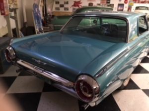 The 1963 Thunderbird. The 63 Thunderbird came with a 390 cubic inch V8 rated at 300 horsepower. Optional was the high performance 340 horsepower engine with three Holley two-barrel carburetors..See..automuseumonline.com/1963-ford-thun…