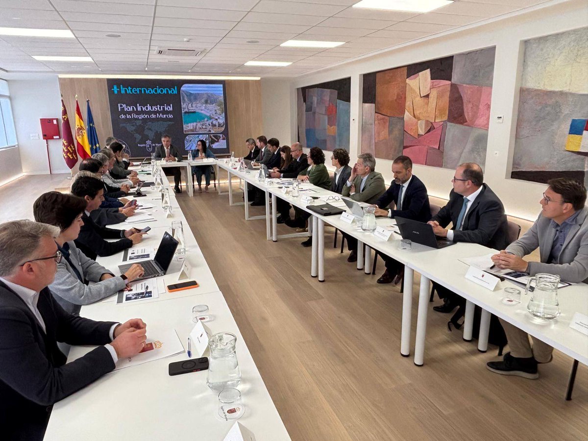 👉COGITTRM y ACARMITT, participa en la reunión 'Más Internacional' para impulsar la estrategia industrial de la Región de Murcia
Enlace: cogittrm.es/noticias/211-c… #Telecomunicaciones #SomosTeleco #Telecos #Internet #MásInternacional #Ingenierías 👈