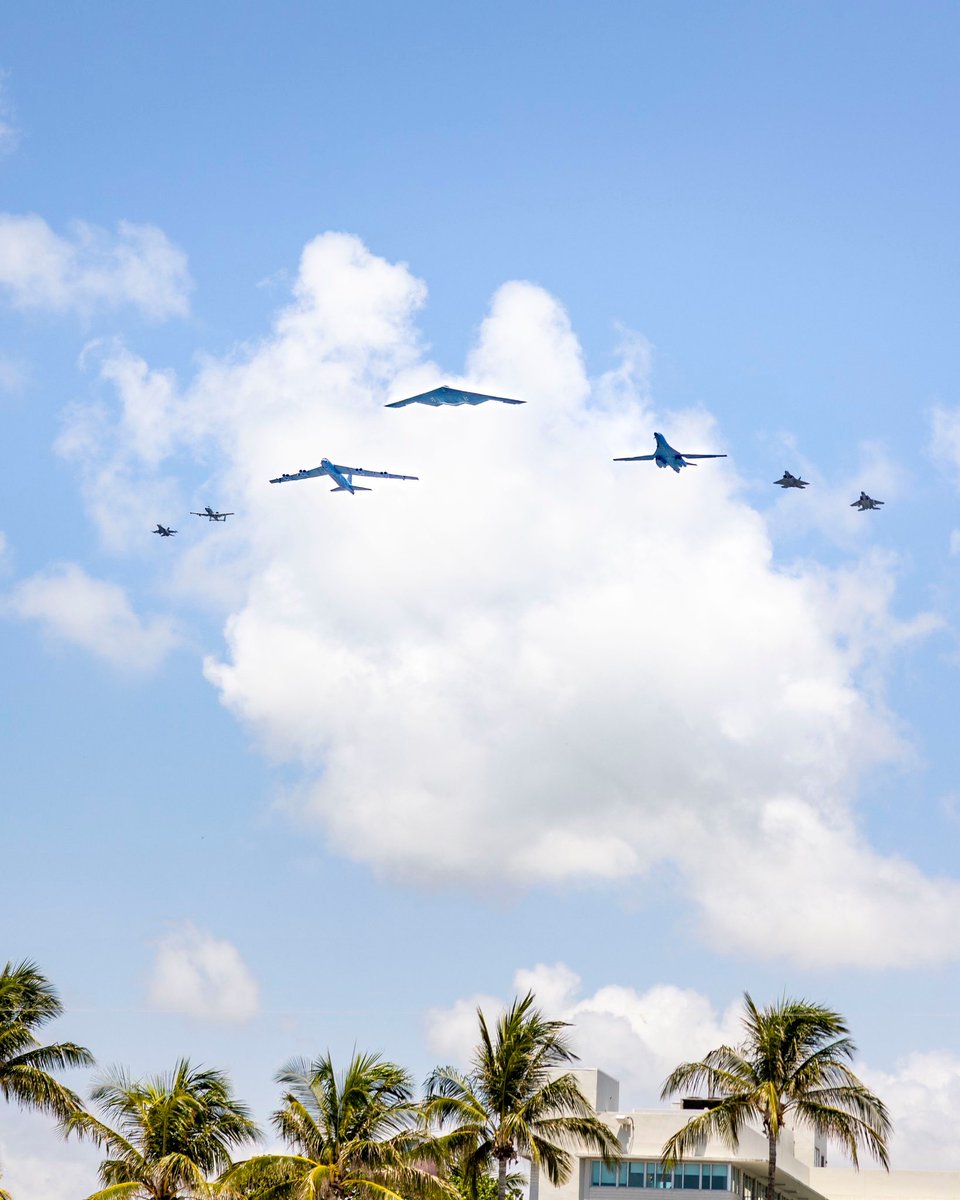 thinkspace_a's tweet image. &quot;Today, we remember and honor those who gave everything for our freedom. 🕊️🇺🇸 #MemorialDay 🇺🇸

To the heroes who served, sacrificed, and fought for the red, white, and blue — we salute you. 🙏

#NeverForget #MemorialDay##