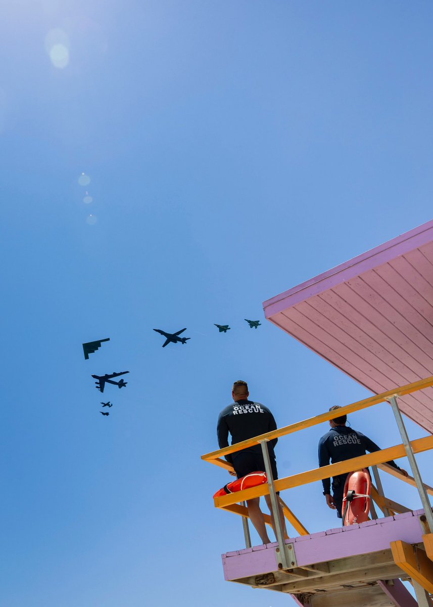 thinkspace_a's tweet image. &quot;Today, we remember and honor those who gave everything for our freedom. 🕊️🇺🇸 #MemorialDay 🇺🇸

To the heroes who served, sacrificed, and fought for the red, white, and blue — we salute you. 🙏

#NeverForget #MemorialDay##