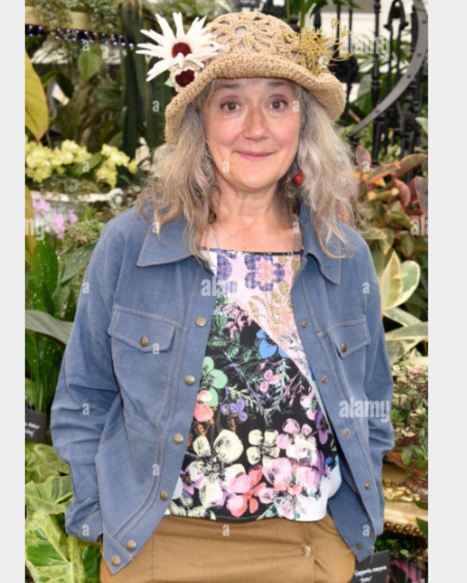 Support4Sophiex's tweet photo. Brand new gorgeous pictures of Sophie.🩷💛💐🌸
(19th of May 2025)
#SophieThompson #newpics
#lookingbeautiful #chelseaflowershow https://t.co/EWJIM27Y9g