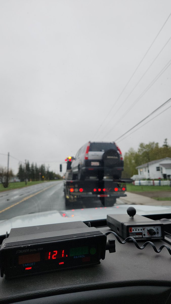 RCMPNB's tweet photo. This weekend, #RCMPNB stopped this vehicle in #GrandeAnse for travelling 121 km/hr in a 60 km/hr zone. The driver was issued a $604.50 fine, and the vehicle was impounded for 7 days at the owner’s expense. #SlowDownNB https://t.co/PfdCfZTHNV