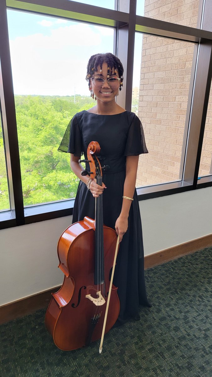 ClemensOrch's tweet photo. Very proud of the Clemens Orchestra students who competed at TSSEC this weekend at UT Austin!  Great job!  @SamuelClemensHS @scucfinearts https://t.co/afRcl8yzRf