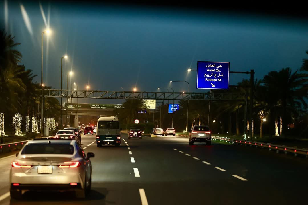 Alimashdani's tweet image. **&quot;بغداد.. مدينة السحر والتاريخ، تروي بكل زقاقٍ حكاية، وتُغري بكل نهرٍ وشمس. مهما ابتعدت، تبقى في القلب وطنًا لا يُنسى. 🌇❤️ #بغداد_قلبي