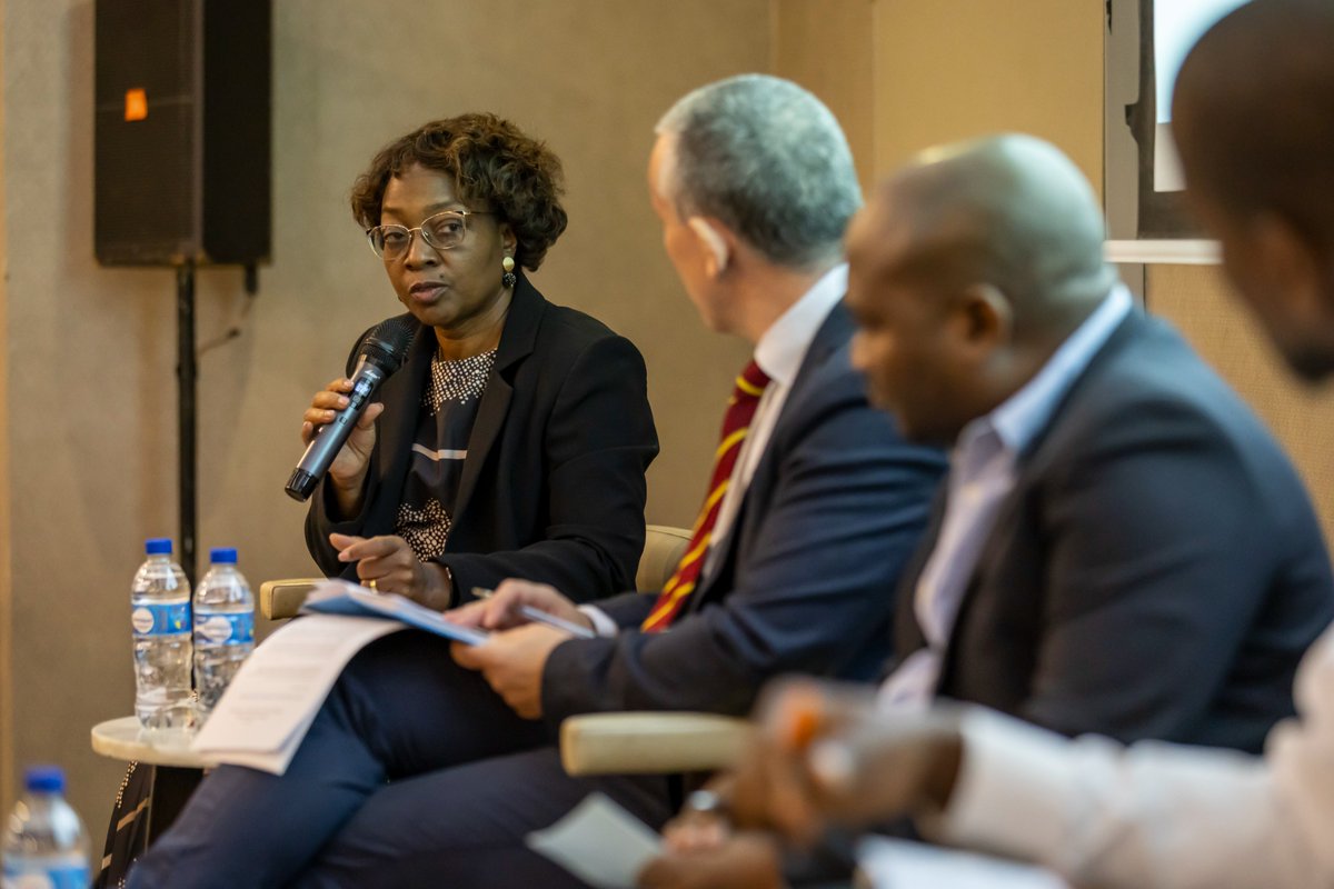 InclusiveMoz's tweet image. 📊 🙏 Thank you for having joined the @InclusiveMoz #Data4DevMoz workshop on 22 May!
Your insights made it clear: #data is key to informed #policy & sustainable progress in 🇲🇿.
📸 Relive the highlights – see photo gallery