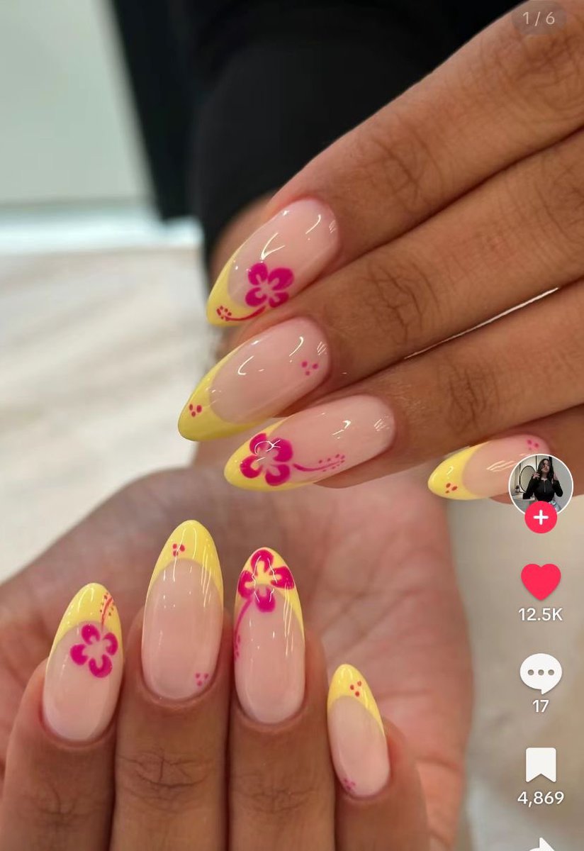 queenvibes0's tweet image. Nails for this summer 🌺☀️ &amp;gt;&amp;gt;&amp;gt;