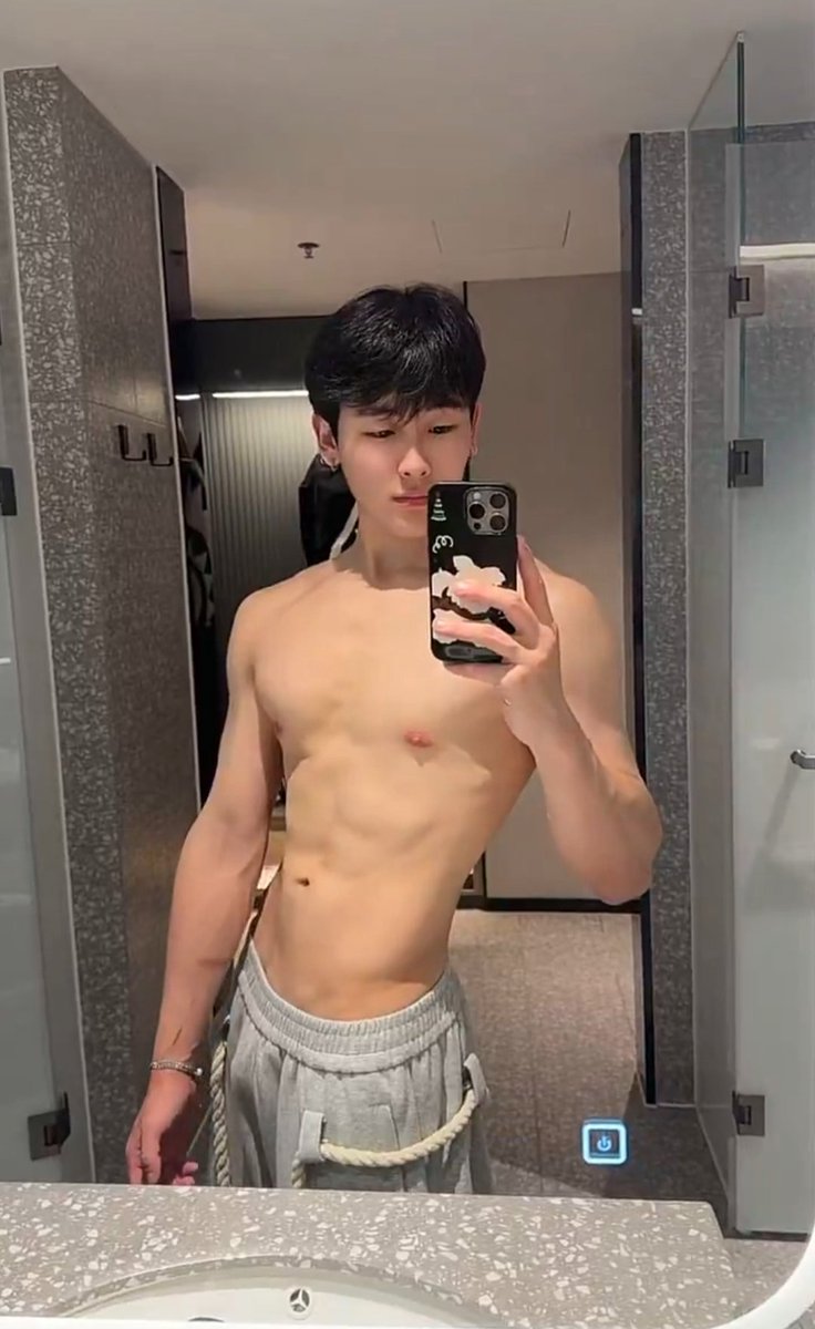 玩命飙歌 tweet media