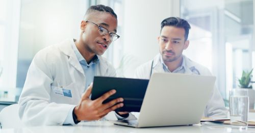 Lung Cancers Today (@lung_cancers) on Twitter photo 🗨️ Can patients with NSCLC experience long-term disease control after discontinuing ICIs due to adverse events?
🫁 Check out our story on a recent study in <a href="/CCR_AACR/">Clinical Cancer Research</a> by <a href="/DrMarkAwad/">Mark Awad</a> of <a href="/MSKCancerCenter/">Memorial Sloan Kettering Cancer Center</a> and <a href="/pecci_federica1/">Federica Pecci</a> of <a href="/DanaFarber/">Dana-Farber</a>.
➡️ Learn more: buff.ly/FyWppXR 🗨️ Can patients with NSCLC experience long-term disease control after discontinuing ICIs due to adverse events?
🫁 Check out our story on a recent study in <a href="/CCR_AACR/">Clinical Cancer Research</a> by <a href="/DrMarkAwad/">Mark Awad</a> of <a href="/MSKCancerCenter/">Memorial Sloan Kettering Cancer Center</a> and <a href="/pecci_federica1/">Federica Pecci</a> of <a href="/DanaFarber/">Dana-Farber</a>.
➡️ Learn more: buff.ly/FyWppXR