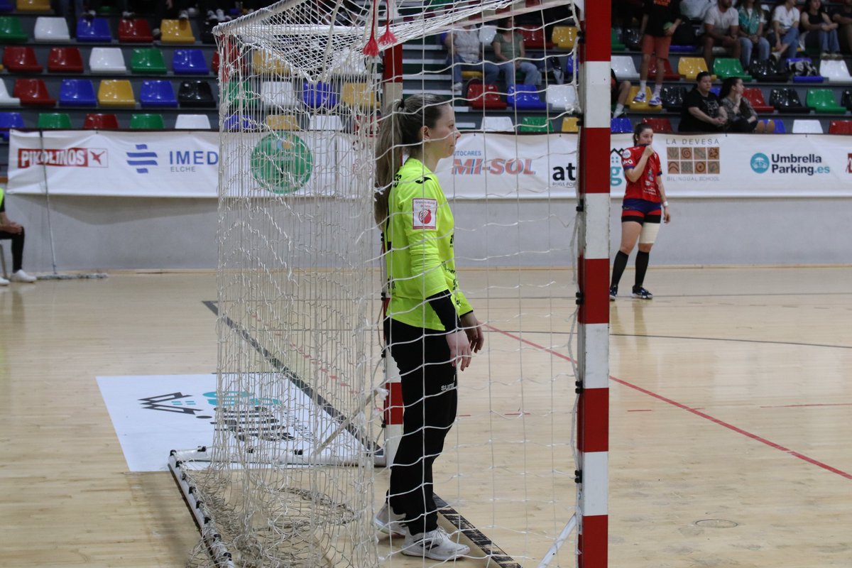 La jugadora catalana Nicole Morales jugarà el playoff de la final de la Lliga Guerreras Iberdrola amb l’Atticgo BM Elche.

Morales s’ha classificat per a la final després d’imposar-se al Mecalia Atlético Guardés en el playoff de semifinals. Les jugadores de l’Atticgo BM Elche han