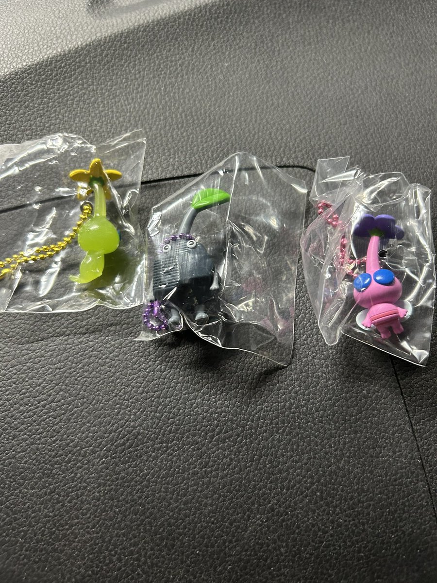 交換
PIKUMIN  ピクミン　マスコット&amp;フルーツグミ2

譲　ヒカリピクミン、羽ピクミン、岩ピクミン

求　氷ピクミン、赤ピクミン、青ピクミン、黄ピクミン

郵送交換希望です！
お気軽にお声がけください♪