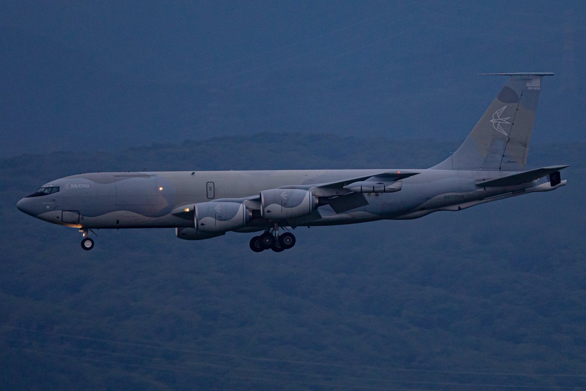 Hayapez's tweet photo. 2025.05.26横田基地
Metrea Strategic Mobility
KC-135R N572MA (59-1454)
昨日アラスカへ行ったのに帰って来ちゃいました😇
#横田基地 #rjty #kc135 #Metrea https://t.co/X3BomWnkGS
