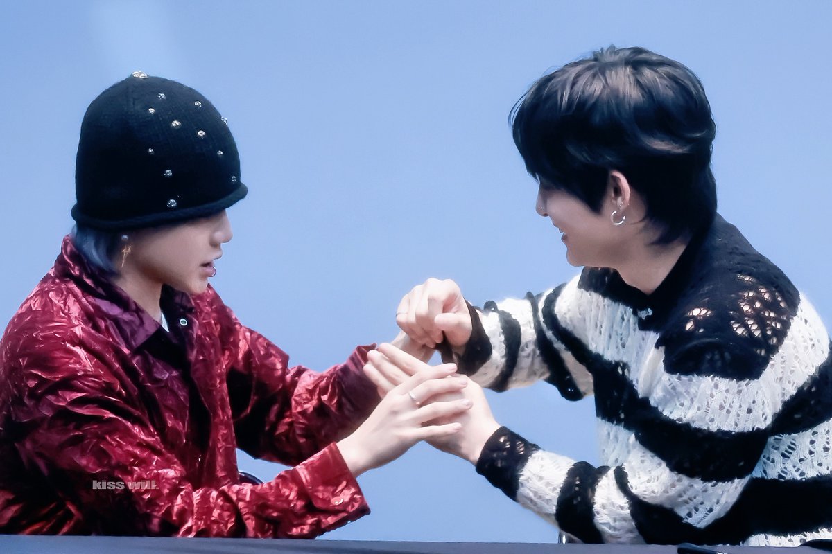 kisswill tweet media