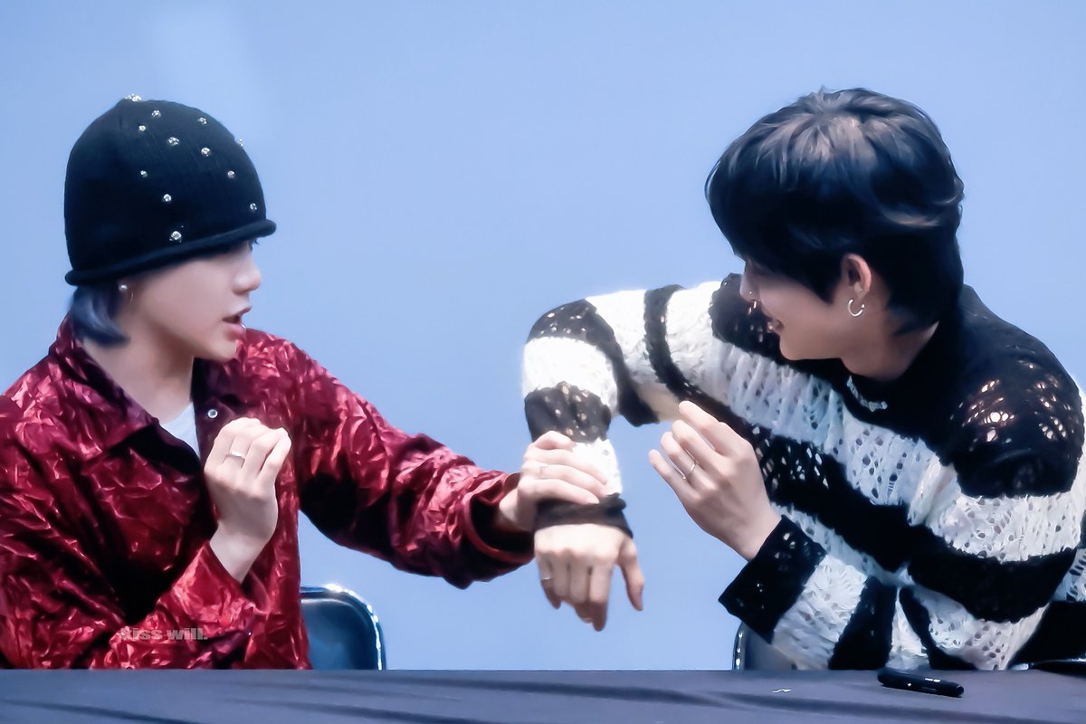 kisswill tweet media