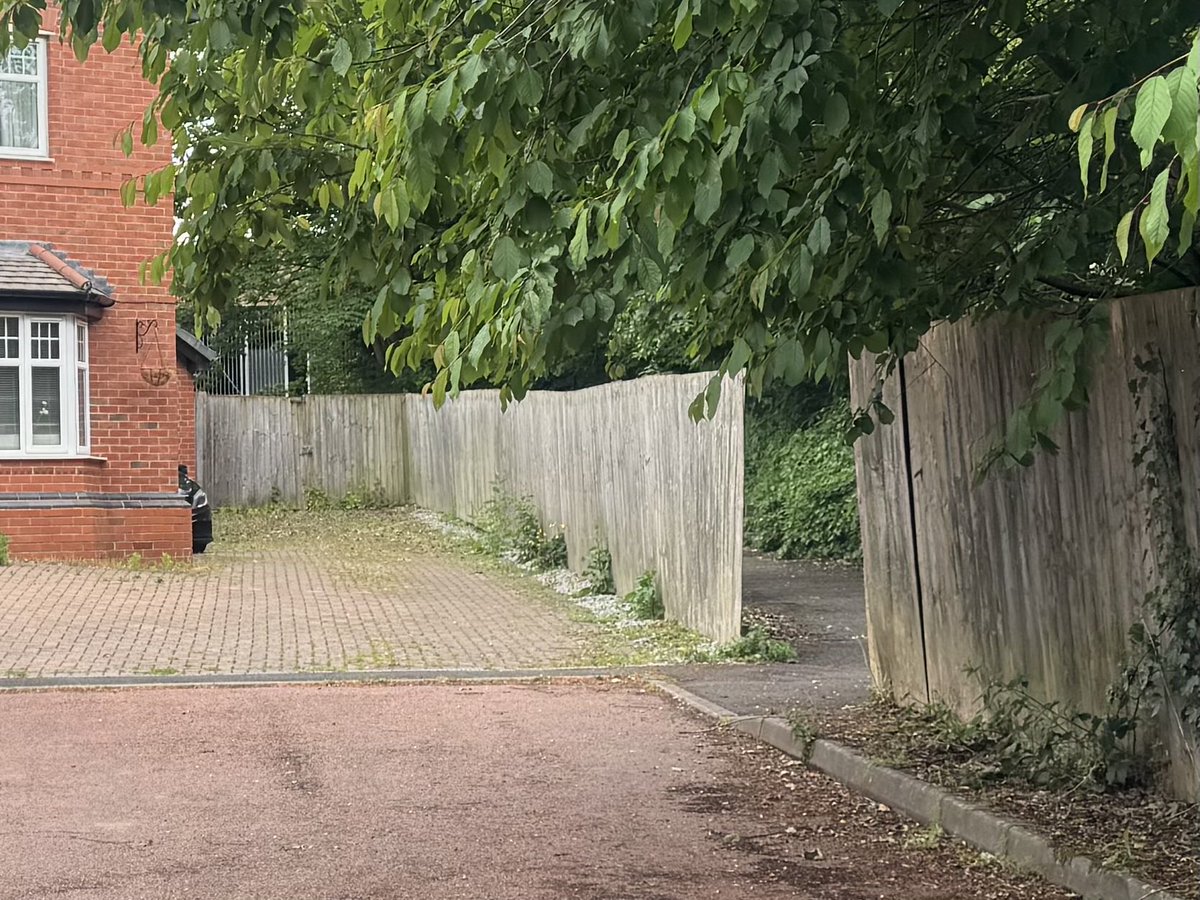 Bank Holiday Monday quiz. This gap leads to the Greenway, but from which road?