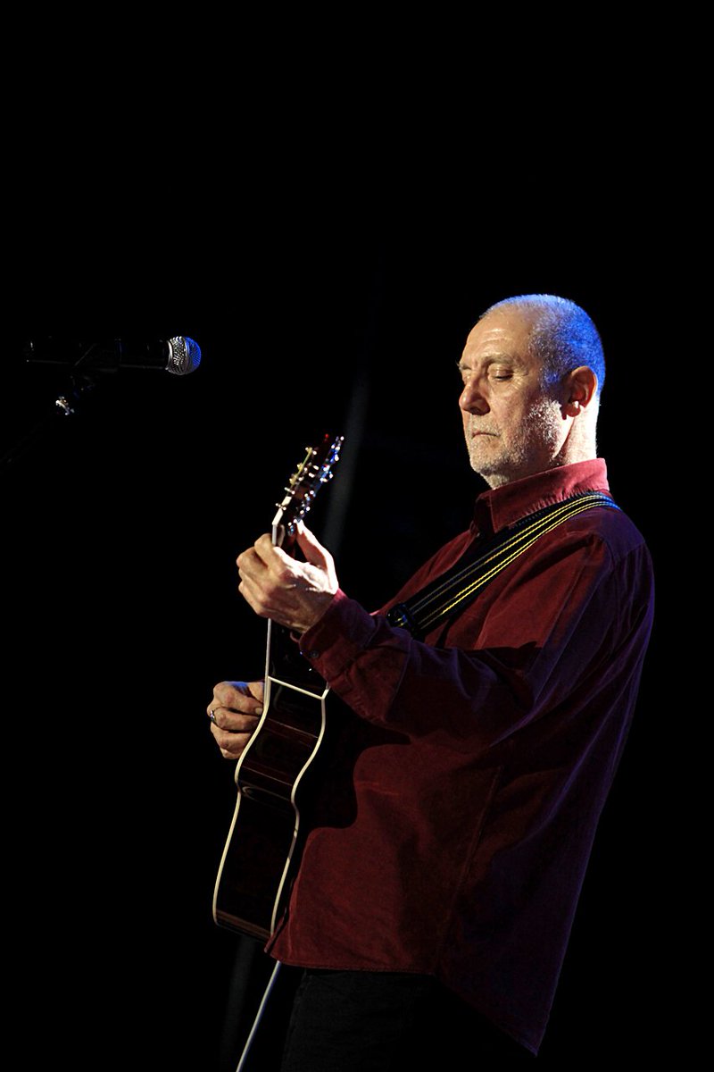 Sanat dünyamızın değerli ismi İlhan Şeşen’i kaybetmenin derin üzüntüsü içindeyiz.

Kendisine Allah’tan rahmet, ailesine ve tüm sevenlerine başsağlığı diliyorum.