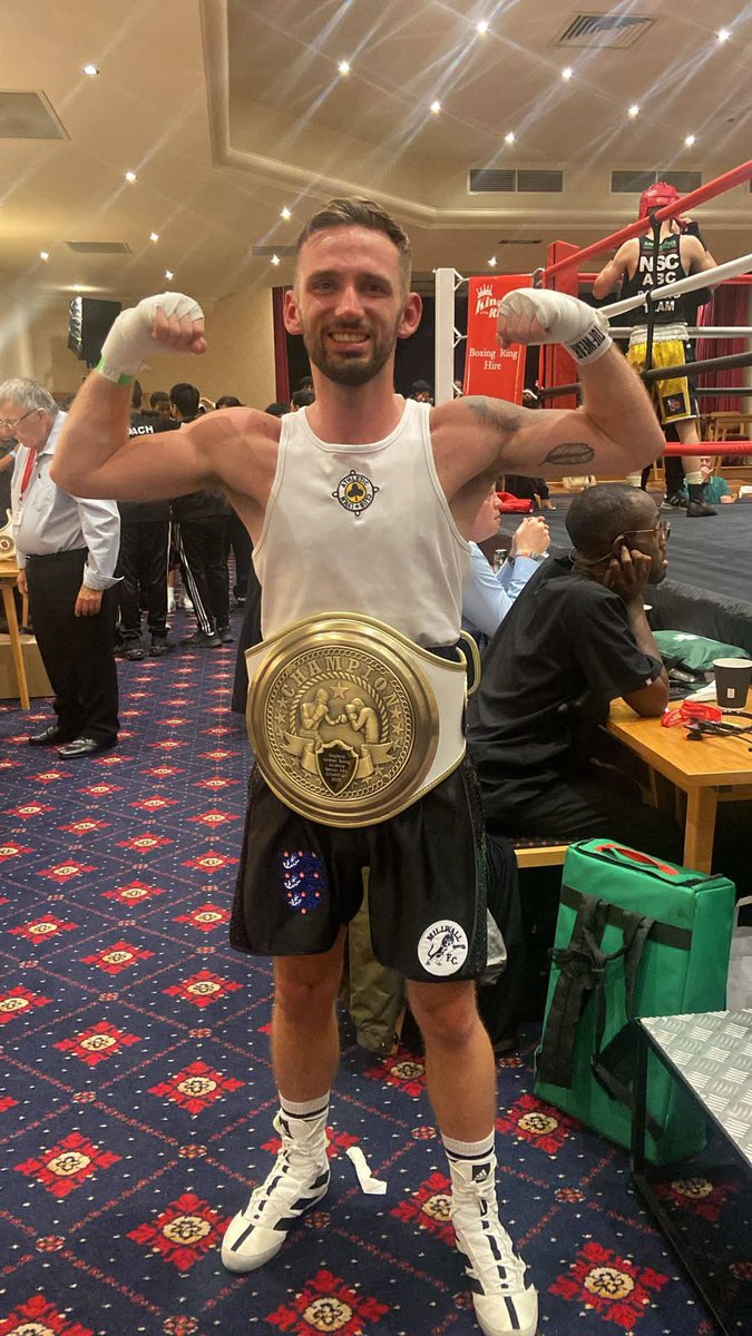 FrankHanratty's tweet photo. 2 x ABA Champion!

Proud to do it again in a Lynn vest as I couldn't have done this without them. 
Special mention to everyone at Churchill's Boxing Gym and Broad St Boxing Club for all the extra help 🥊♣️

@Lynnterryse5 @JamesMo89039014 @Sammboxing https://t.co/14EQPTBHSc