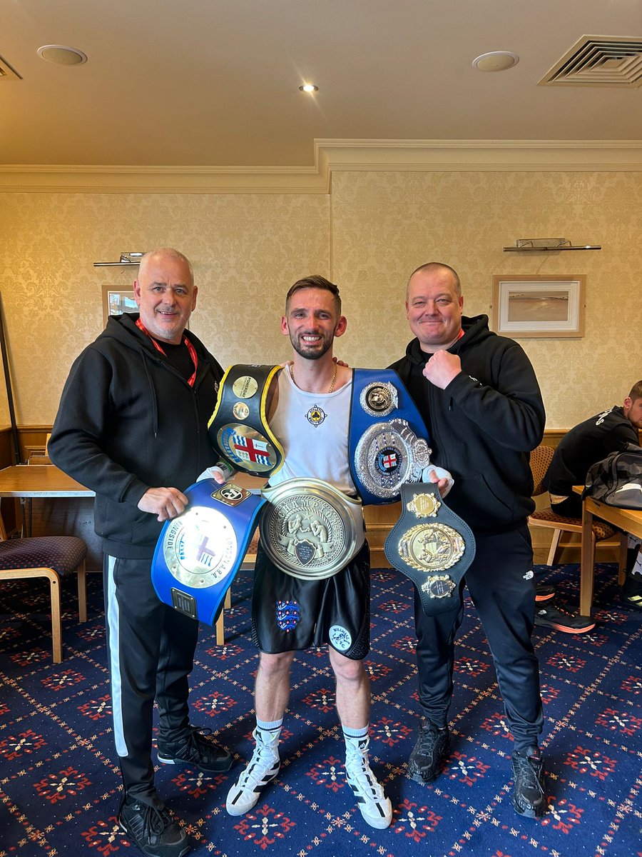 FrankHanratty's tweet photo. 2 x ABA Champion!

Proud to do it again in a Lynn vest as I couldn't have done this without them. 
Special mention to everyone at Churchill's Boxing Gym and Broad St Boxing Club for all the extra help 🥊♣️

@Lynnterryse5 @JamesMo89039014 @Sammboxing https://t.co/14EQPTBHSc