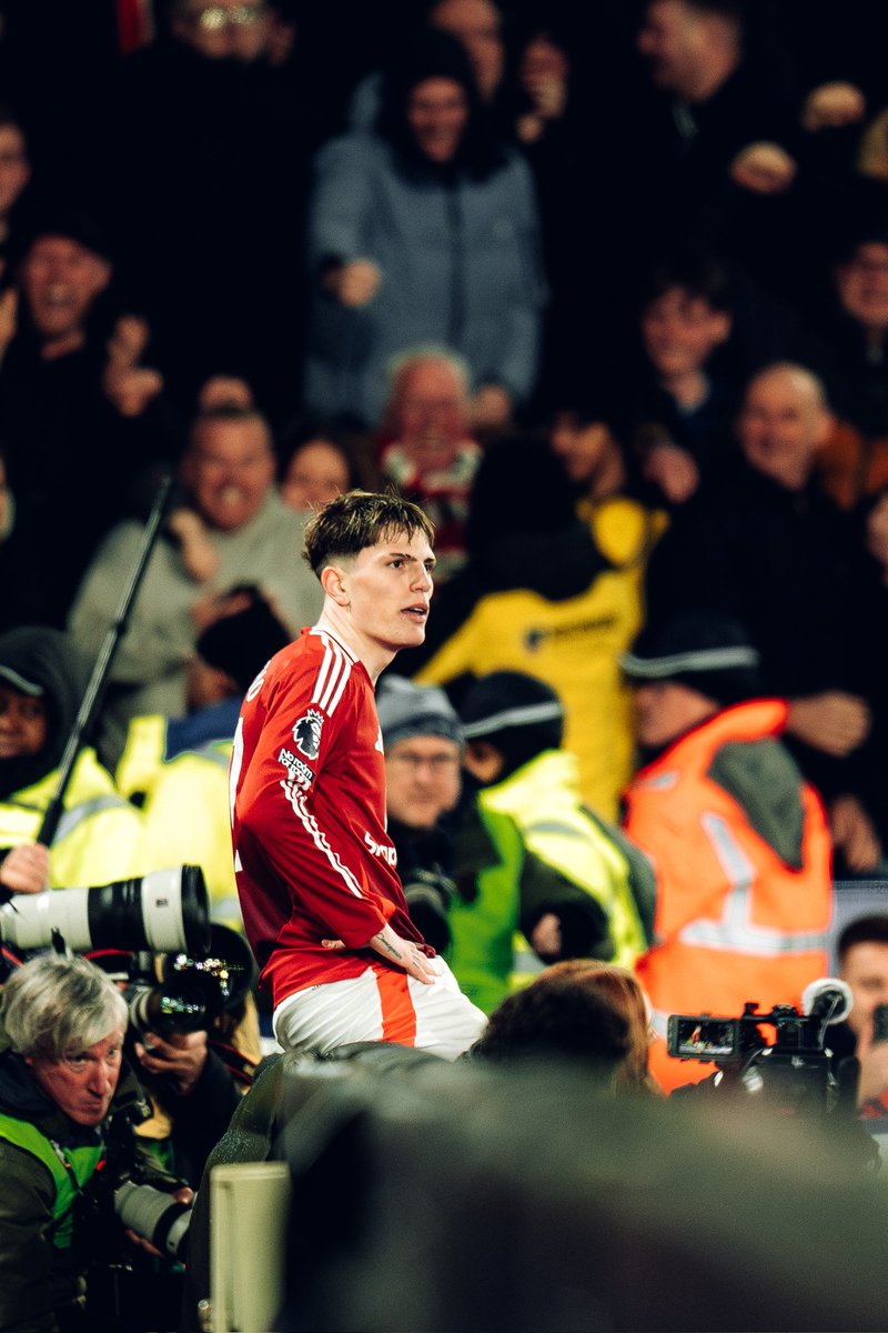 footylegends's tweet photo. Napoli sporting director Giovanni Manna is set to meet with Manchester United over a possible deal for 20-year-old Argentina winger Alejandro Garnacho, who was the subject of a rejected £40m bid from the Italian champions in January. (i paper)
#MUFC https://t.co/WgmhY9Dphh