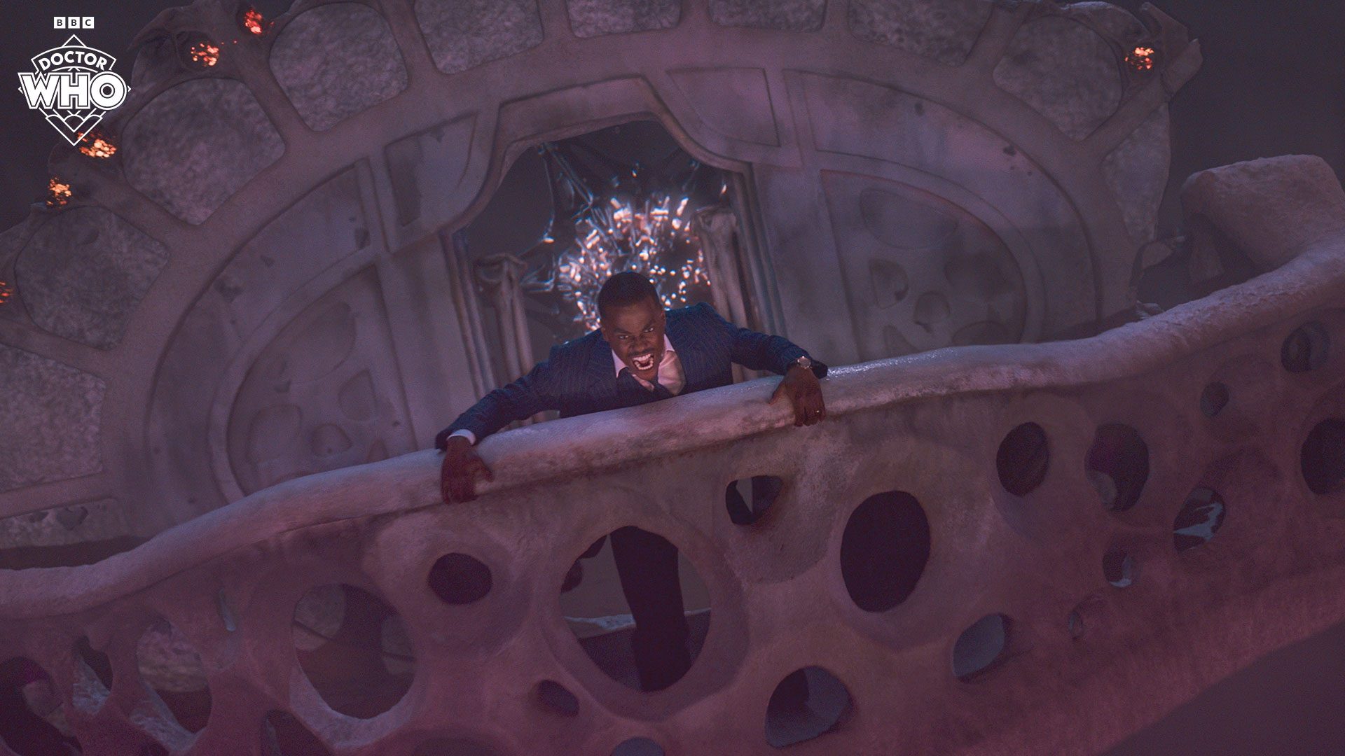 Ncuti Gatwa as the Doctor, screaming and holding on a balcony