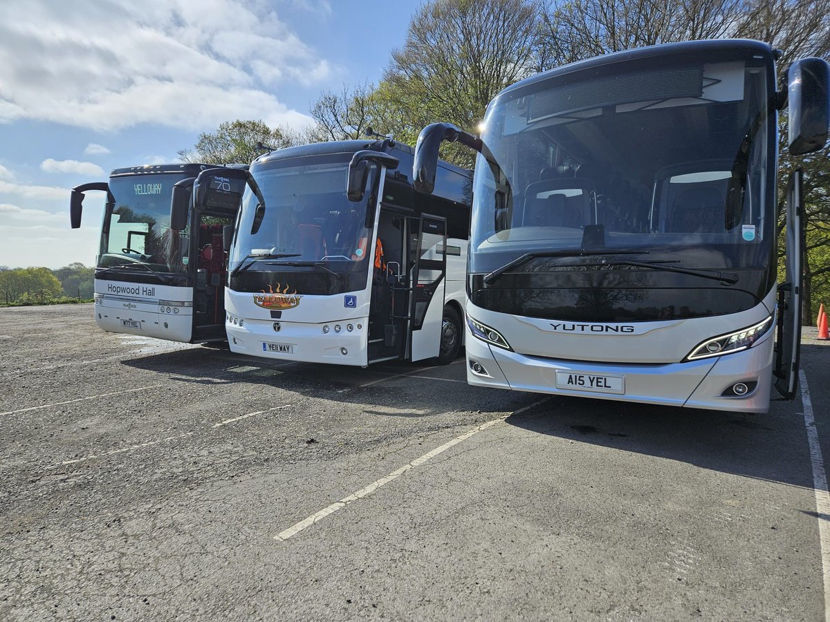 Yelloway's tweet photo. MOTOR MONDAY🚍

3 of our vehicles out on private hire to Smithills Open Farm. 

See our full fleet here 🔗https://t.co/bqmbcb4uUj

Get your quick quote here 🔗 https://t.co/PO0TpA6th6

#yelloway #coachhire #transport #safehands https://t.co/L3pCa9Hzso