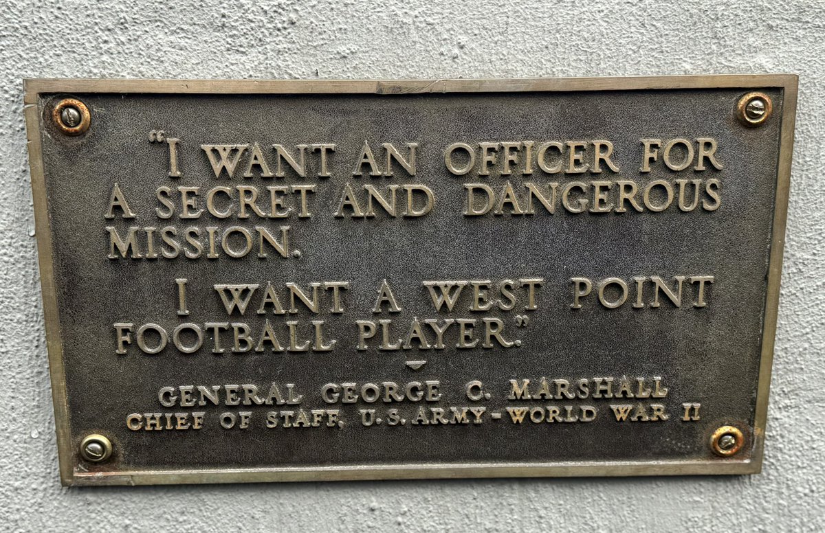 ByrneJamesT's tweet image. It was an honor to stand on the field of Michie Stadium this Memorial Day weekend for the Class of 2025 Commencement Ceremony at the @WestPoint_USMA. It is clear our nation’s newest military leaders are poised for greatness. Congratulations and thank you for your service. 🇺🇸🫡