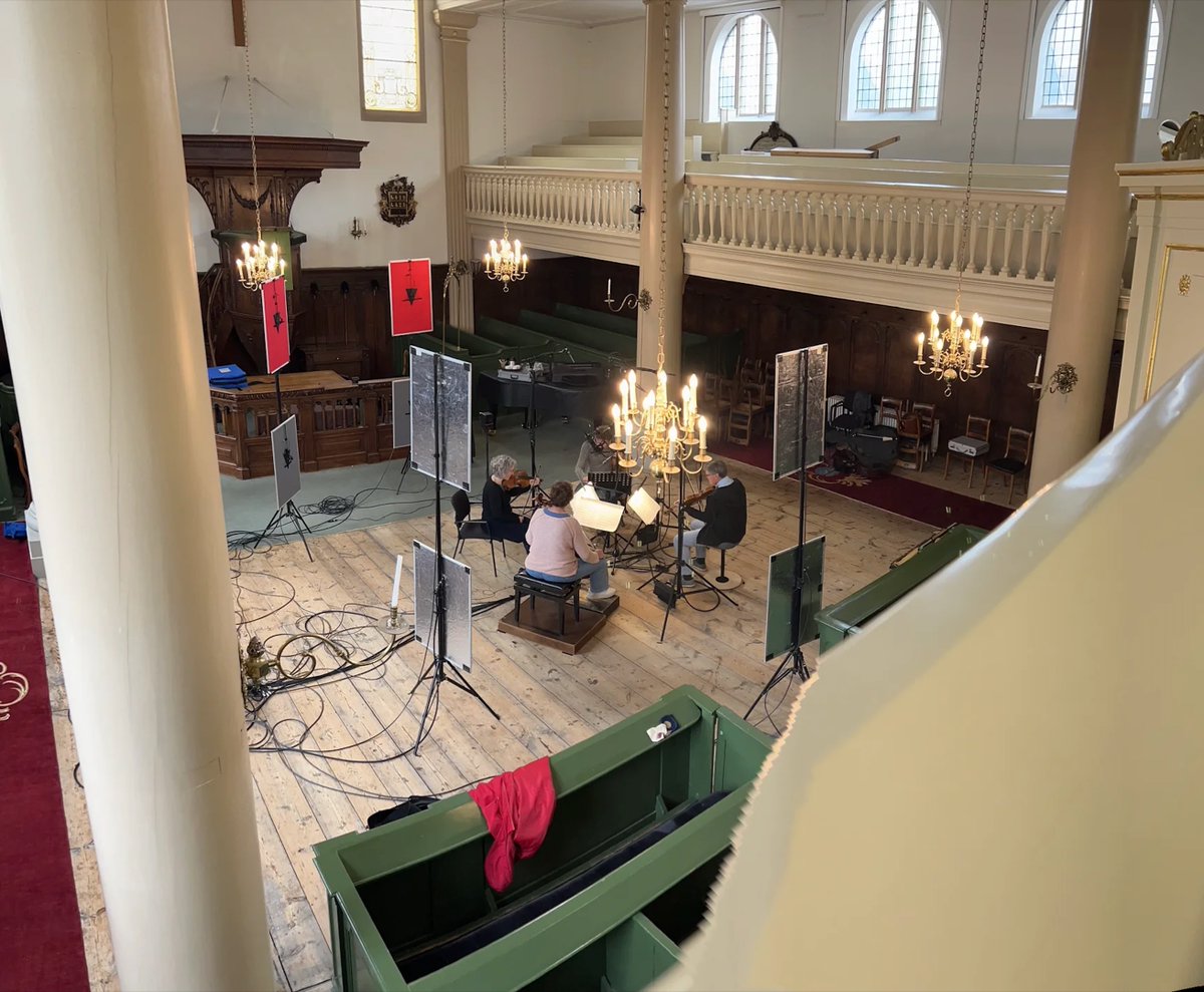 The sprit of Turtle releases another beautiful recording in AURO-3D with the ever amazing "Narratio Quartet". 

Download here: spiritofturtle.com/collections/au…

#goerdynamics #immersiveaudio #music #classicalmusic #LosslessAudio #auro3d #SpatialAudio