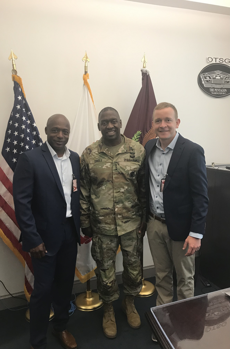 MikeHoffmann's tweet photo. I worked with the military for 7 years.

Spent 8 hours a day around amazing Soldiers &amp; Generals.

In honor of Memorial Day...

Here are 8 lessons I learned from the top 1% on how to build unbreakable discipline: https://t.co/7ixzKej6Mr