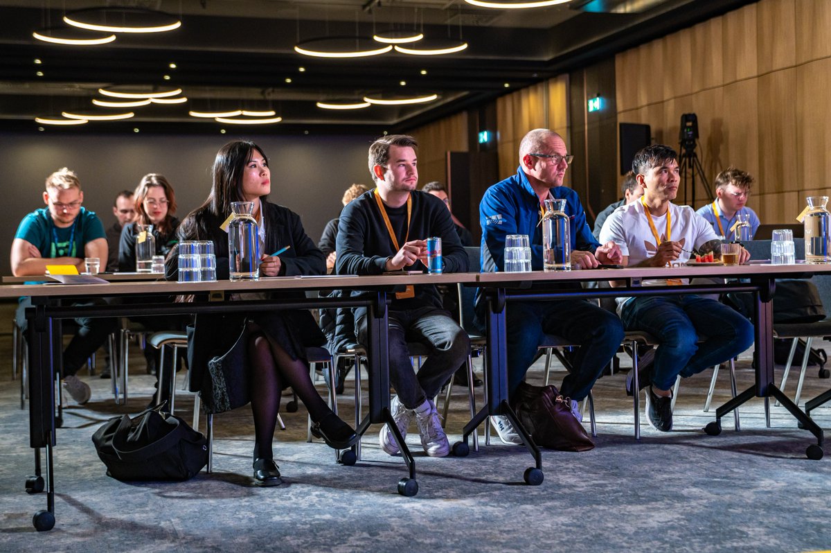 update_conf's tweet image. 🎤 Speakers Tom van der Berg, @romanjasho, and @BronwenZ take us to the next part of #UCK25 to explore #dotNET and #mobiledevelopment. Together, we're leveling up; come with us! #UpdateConference